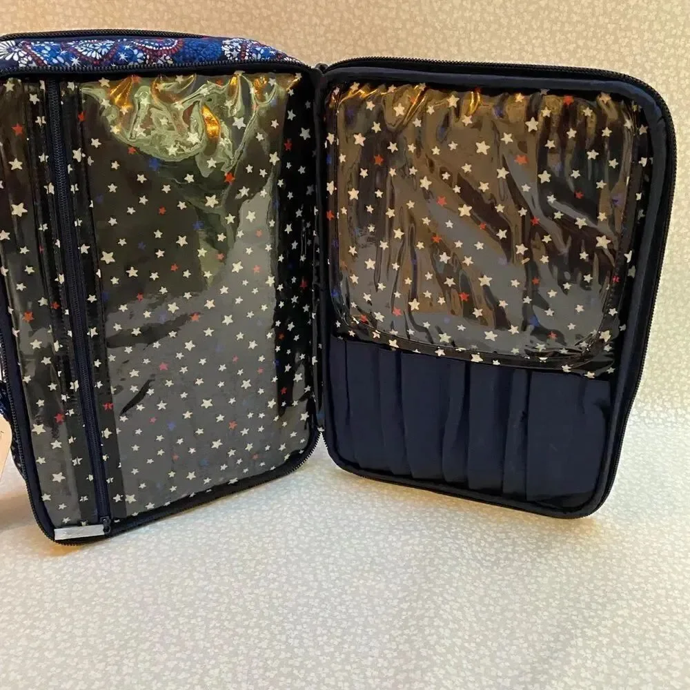 Vera Bradley Large Blush & Brush Case - Fireworks Paisley in Signature …